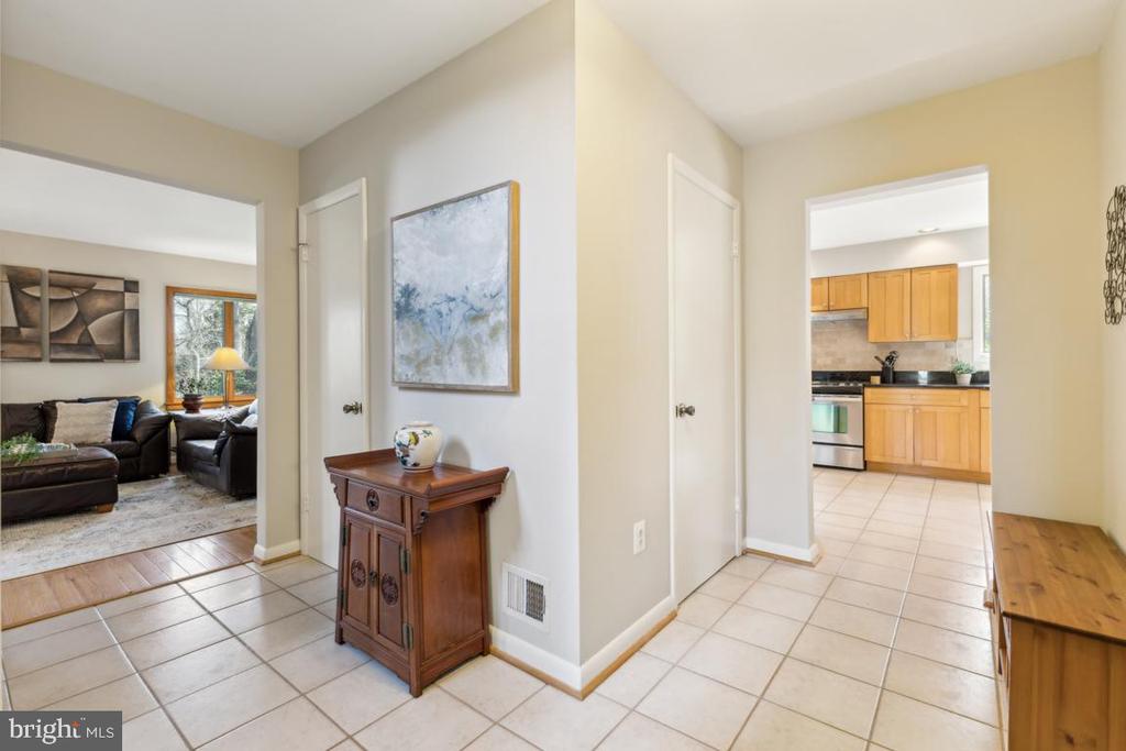 2700 Berryland Dr
