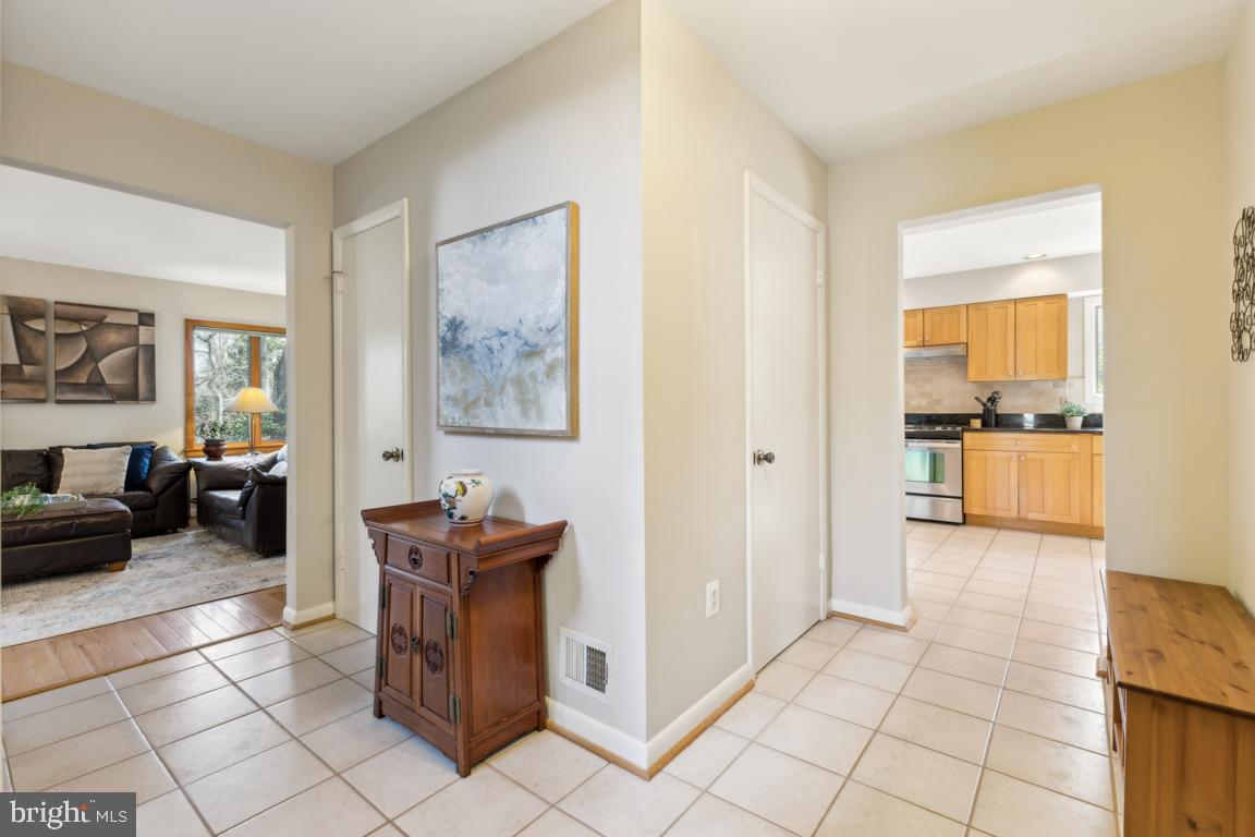 2700 Berryland Dr