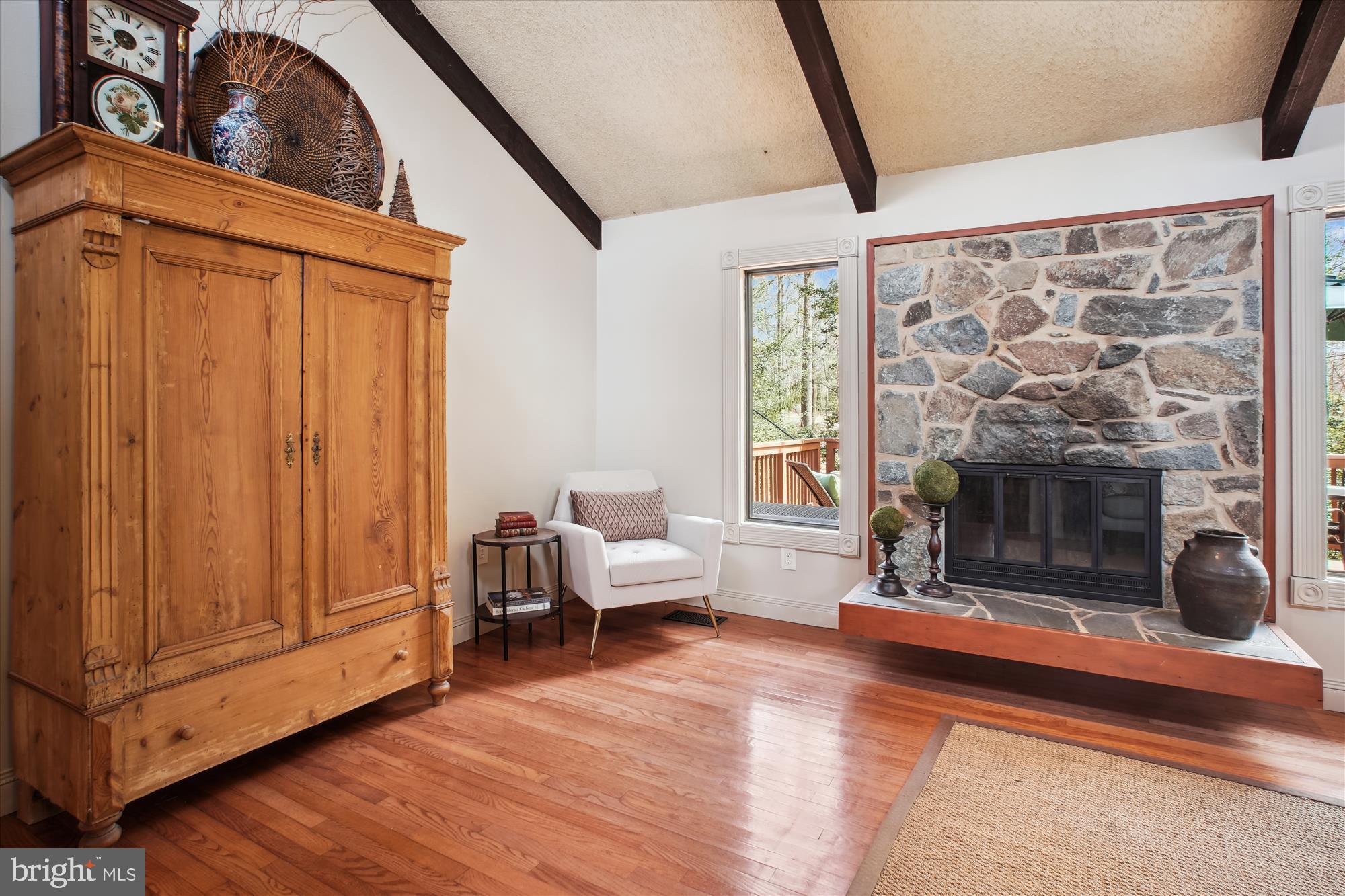 2105 Lirio Ct