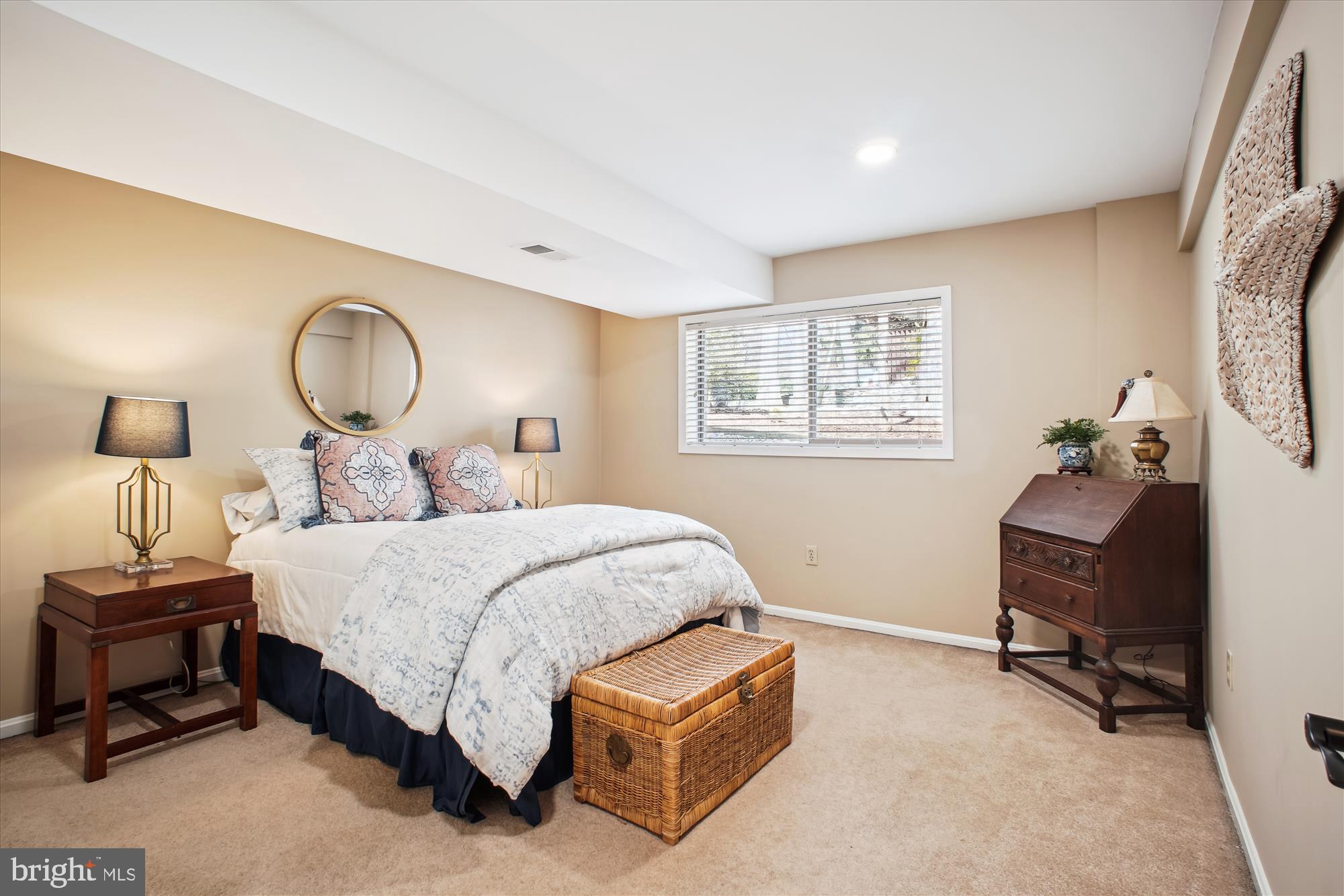 2105 Lirio Ct
