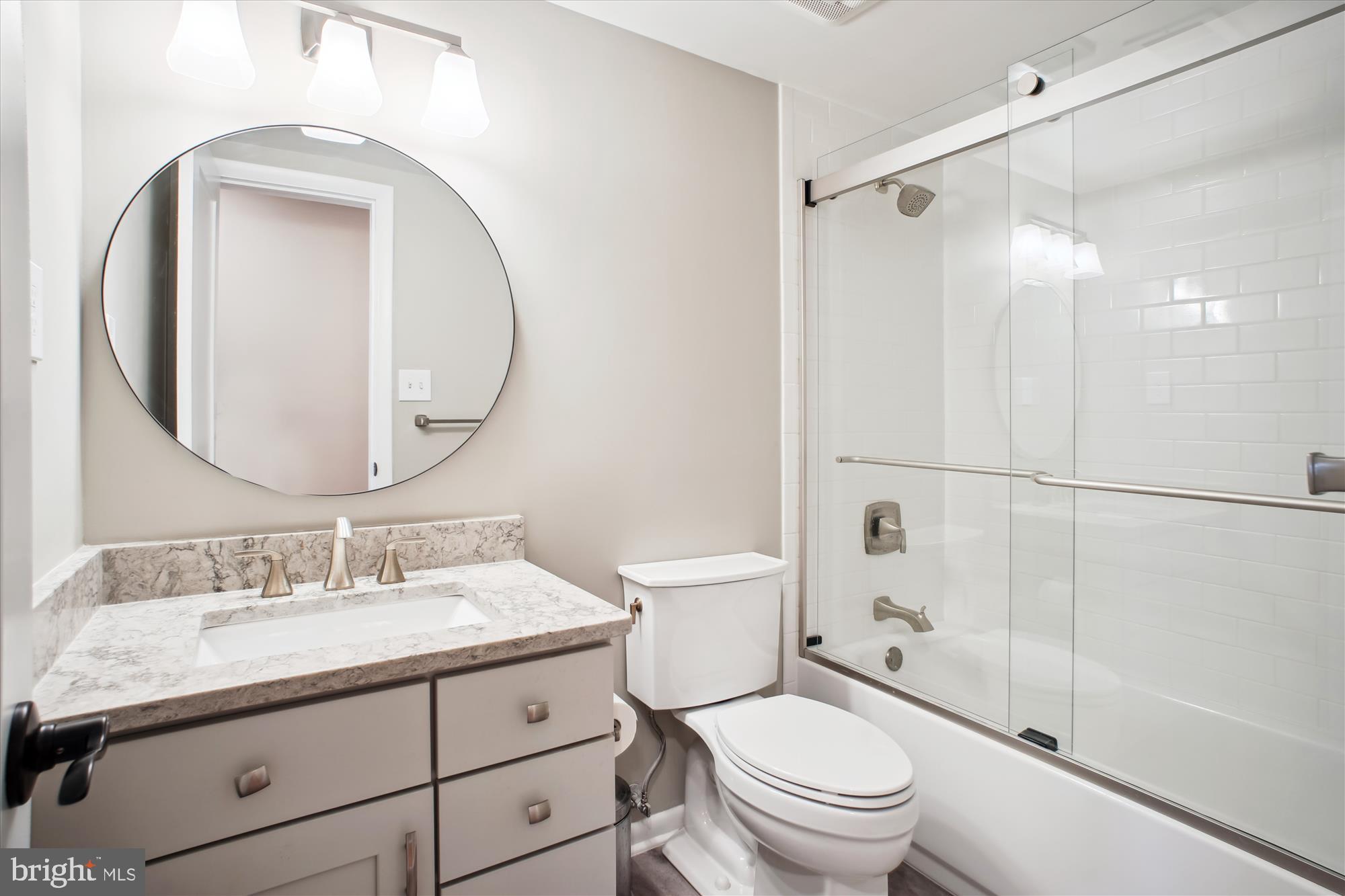 2105 Lirio Ct