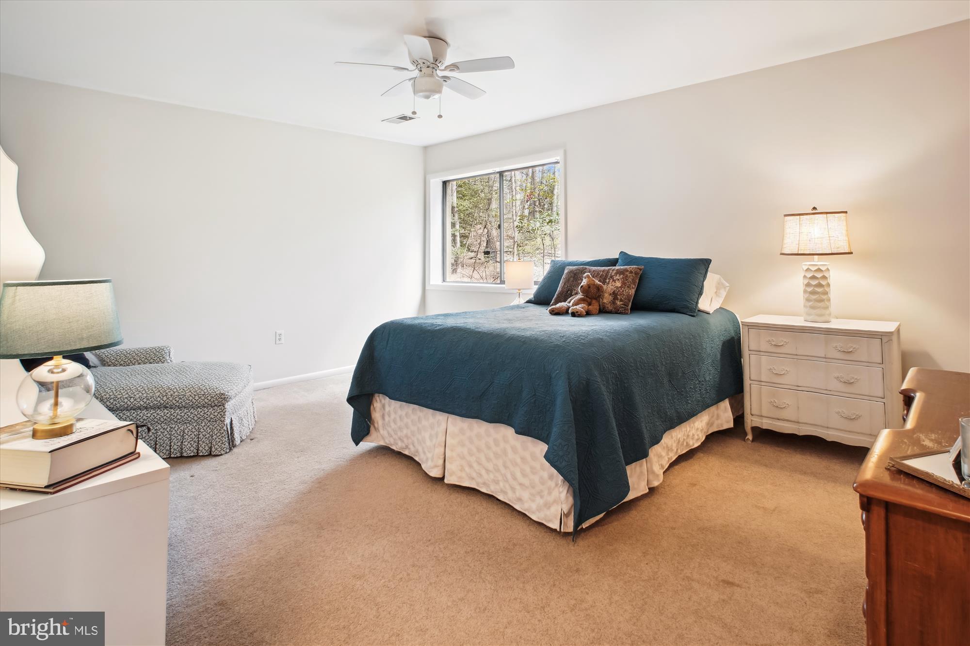 2105 Lirio Ct