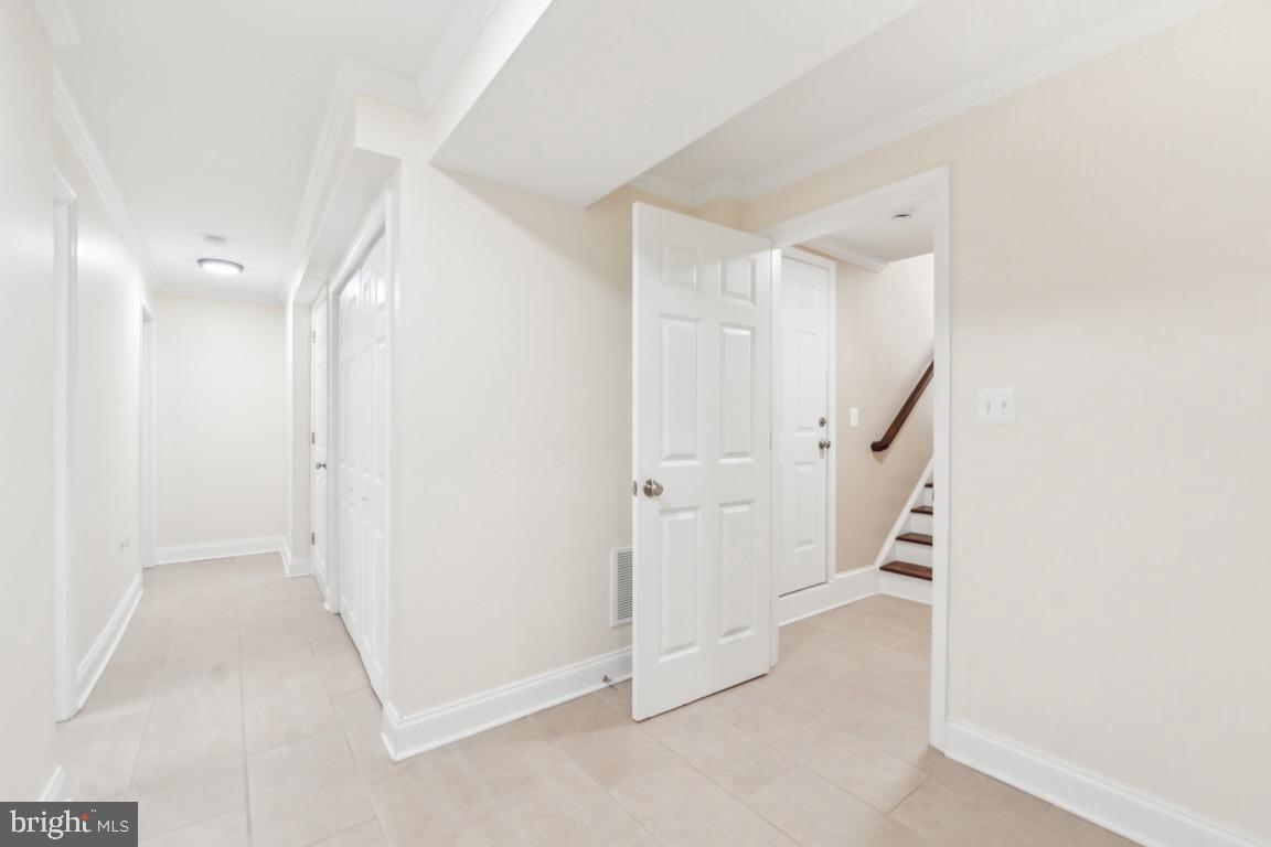 7103 Carnation Ct