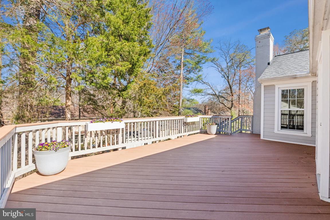 7103 Carnation Ct