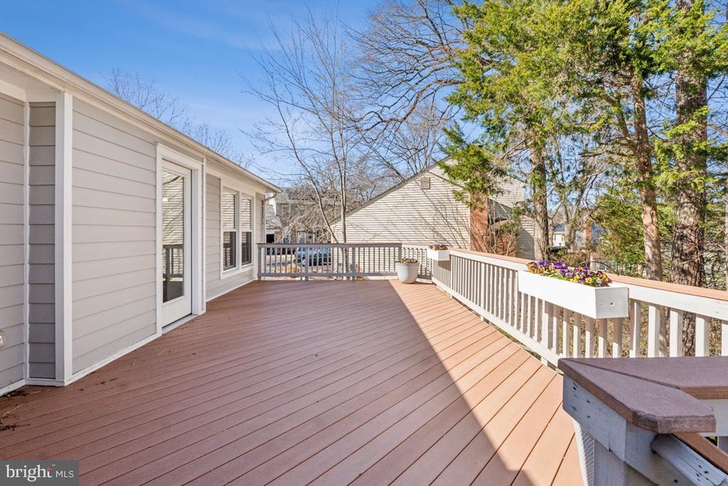 7103 Carnation Ct