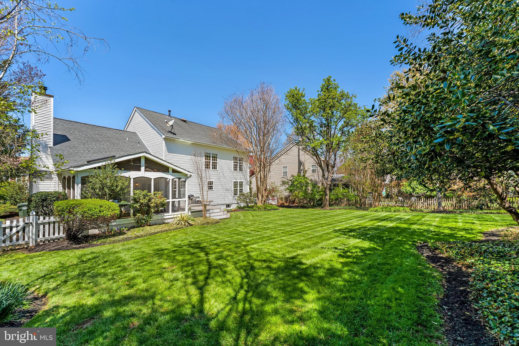 2619 Meadow Hall Dr