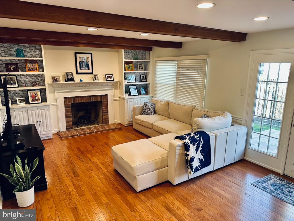 7005 DEVEREUX CIRCLE DRIVE