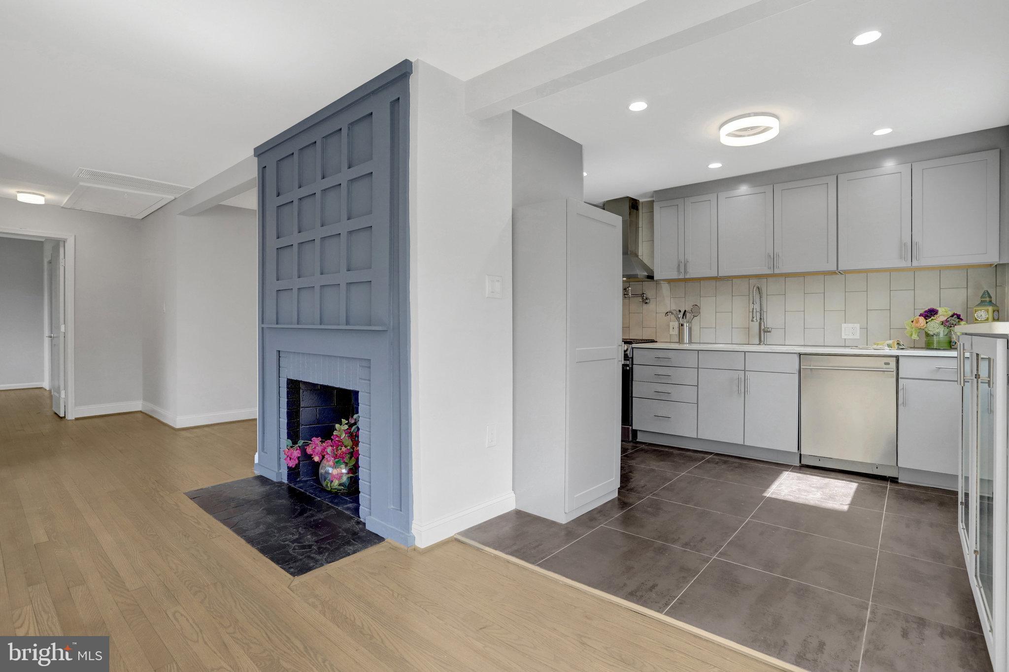 7909 MARTHA WASHINGTON STREET