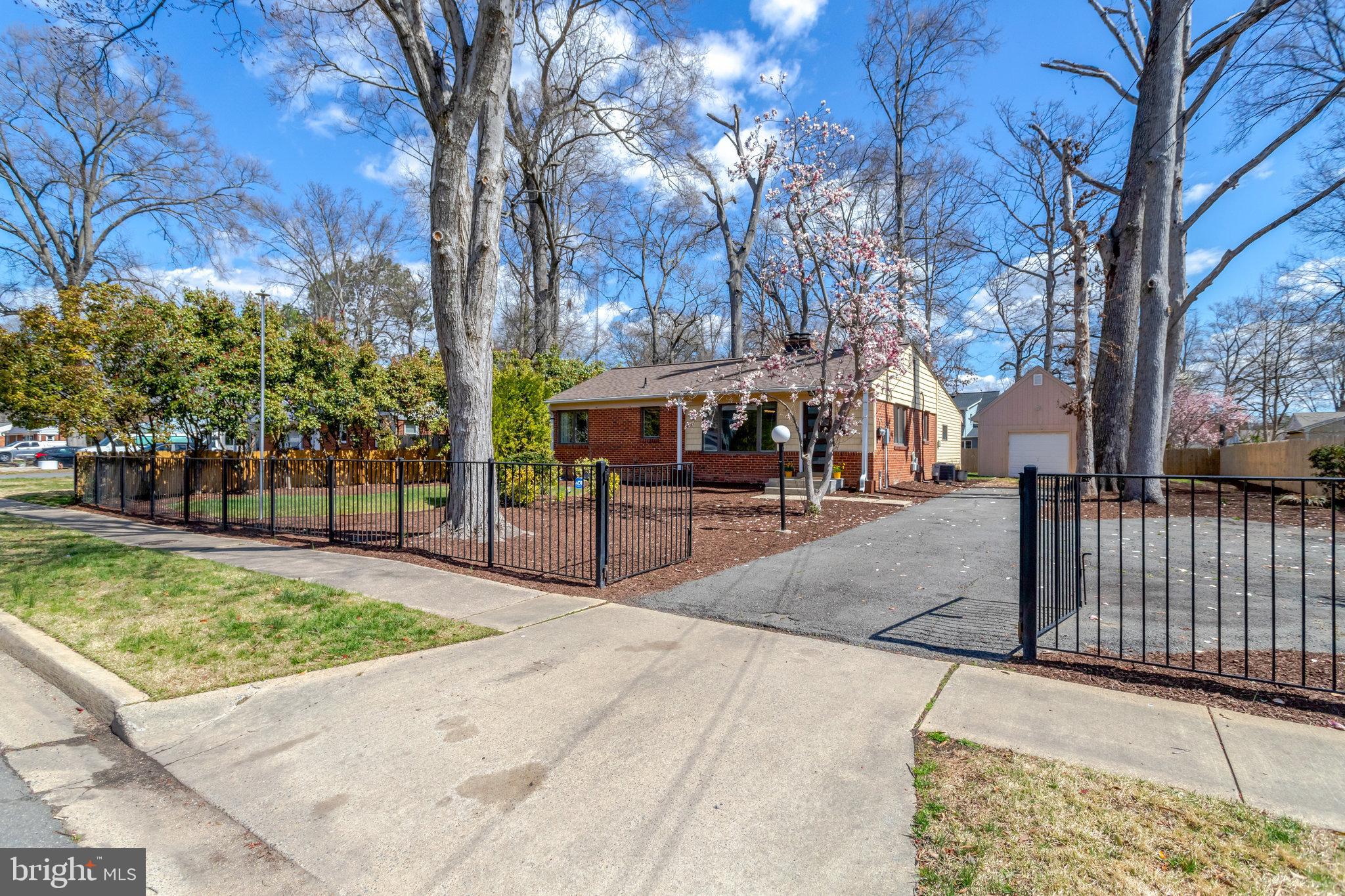 7909 MARTHA WASHINGTON STREET