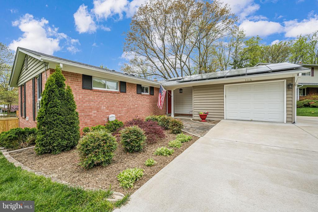 5116 Thackery Ct
