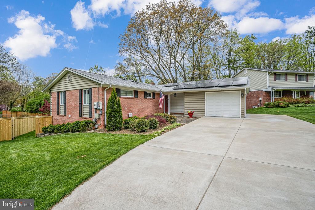 5116 Thackery Ct