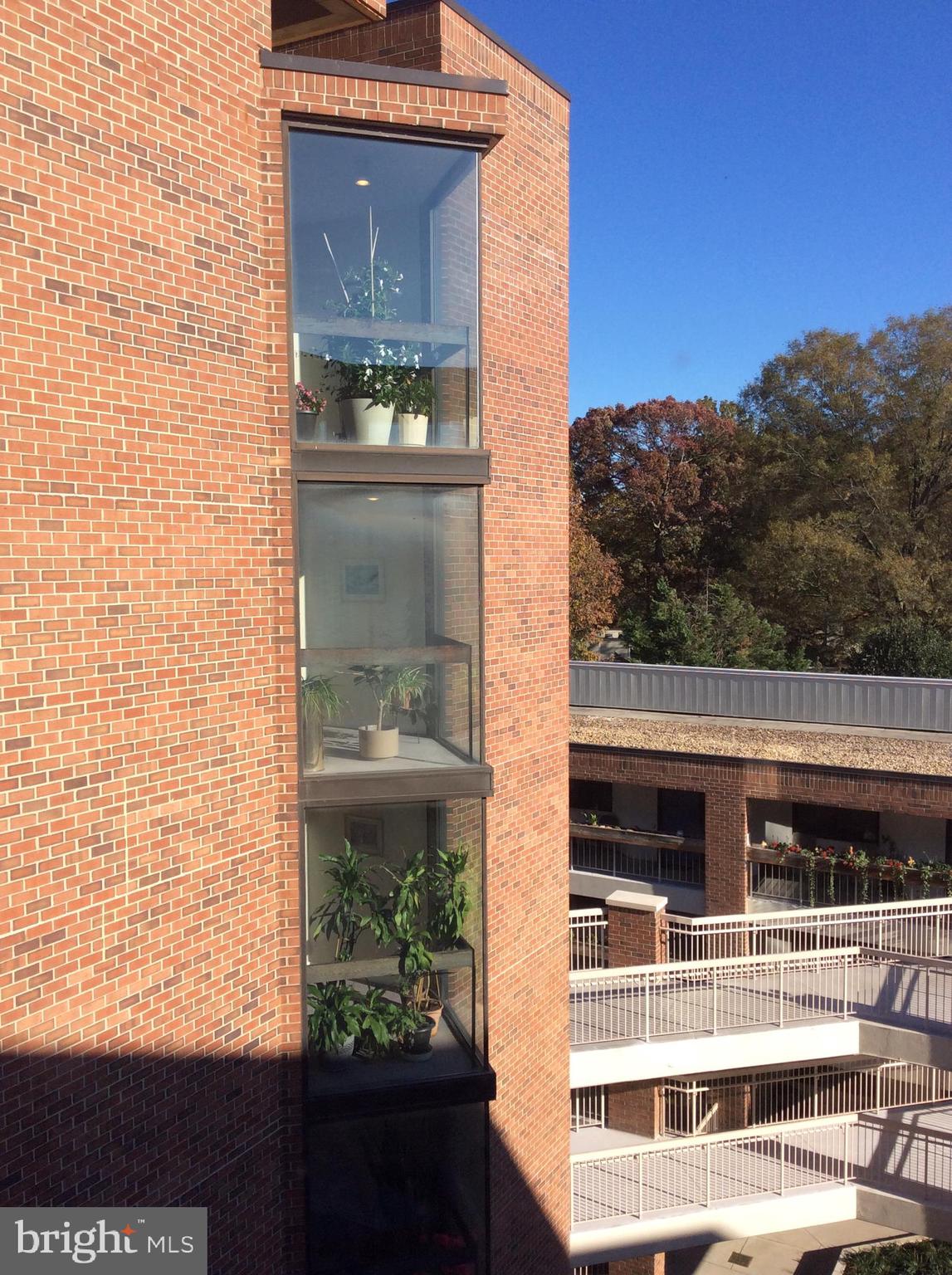 1951 SAGEWOOD LN #507