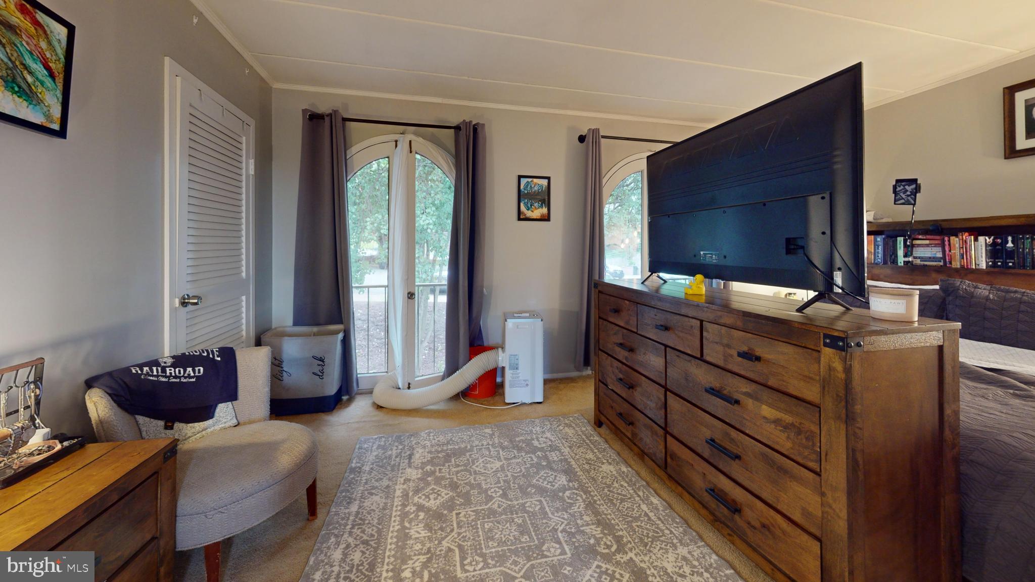 5729 N Kings Hwy #351