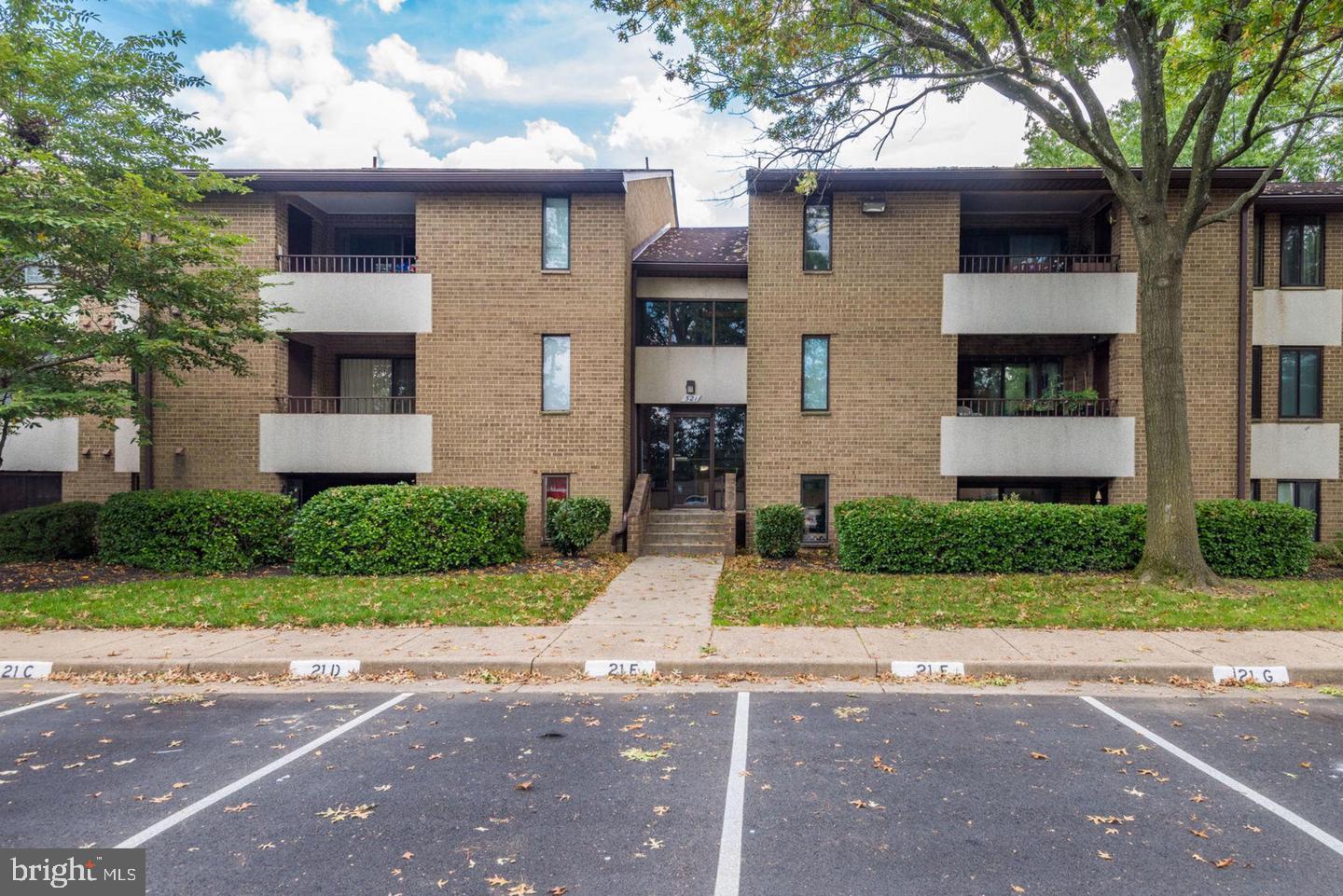 521 Florida Ave #T2