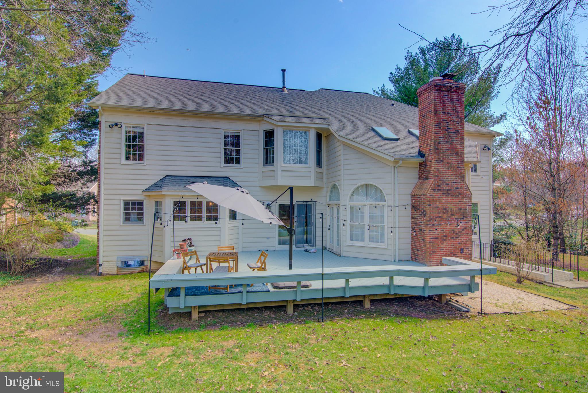1270 NEW BEDFORD LN