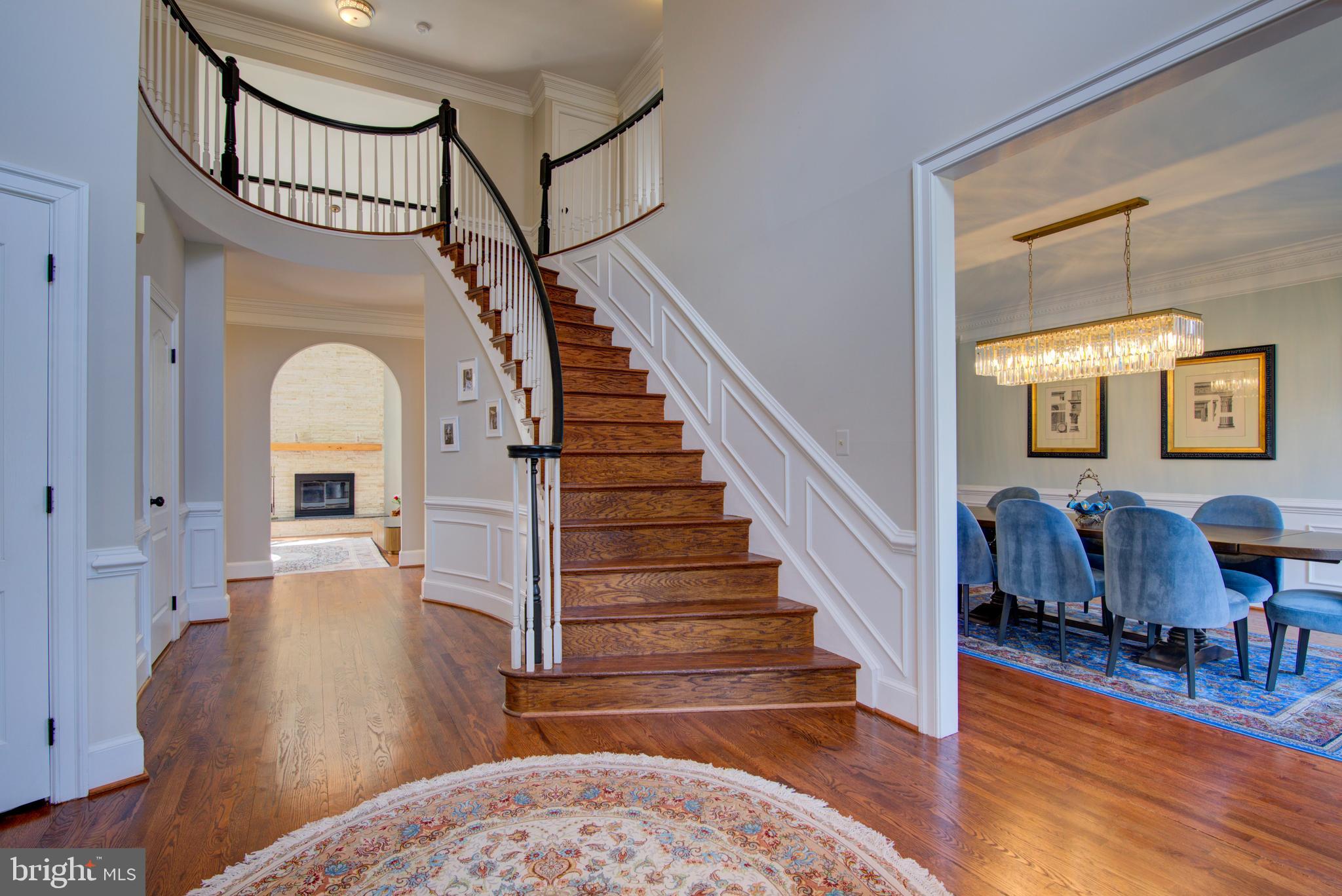 1270 NEW BEDFORD LN