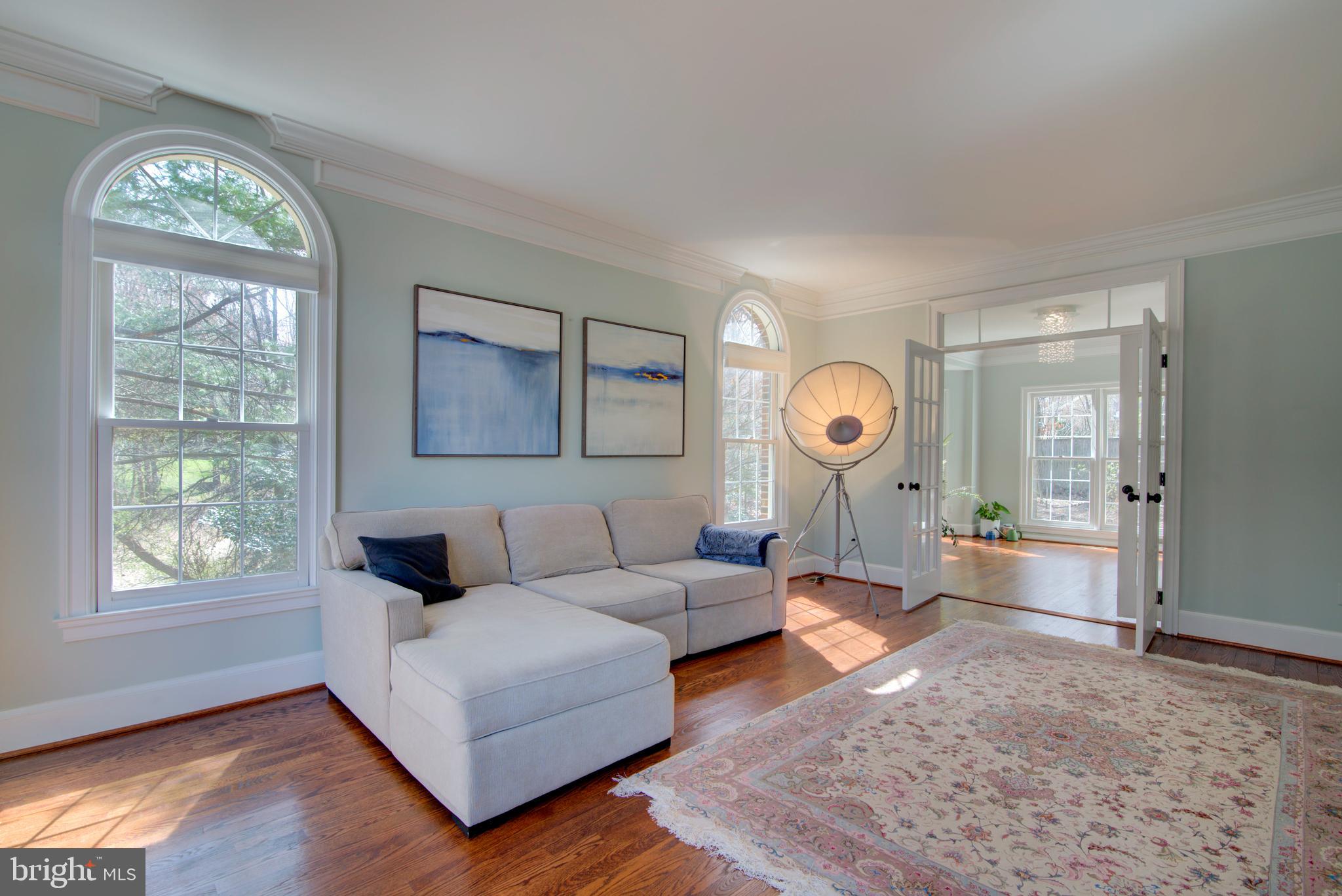 1270 NEW BEDFORD LN