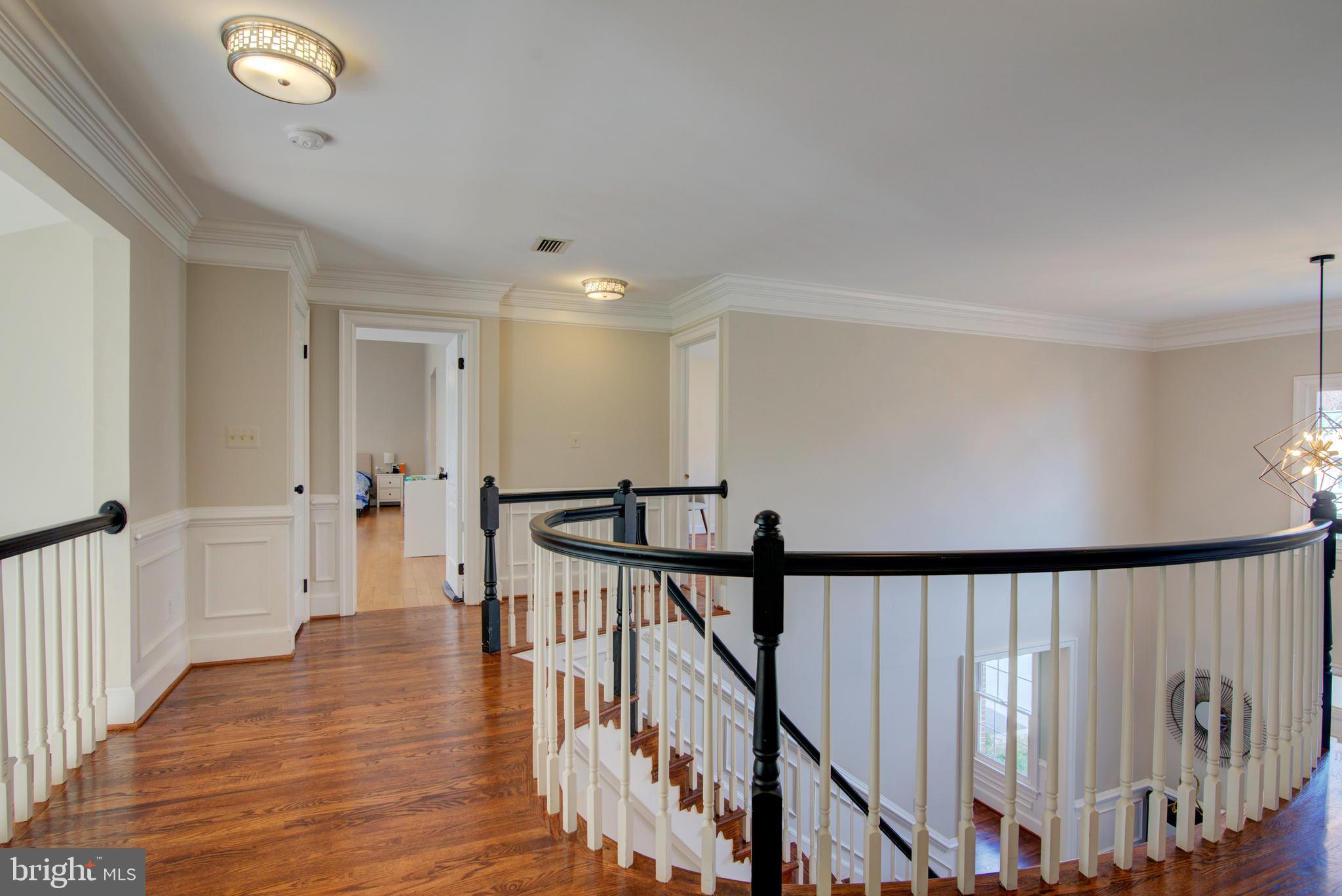 1270 NEW BEDFORD LN