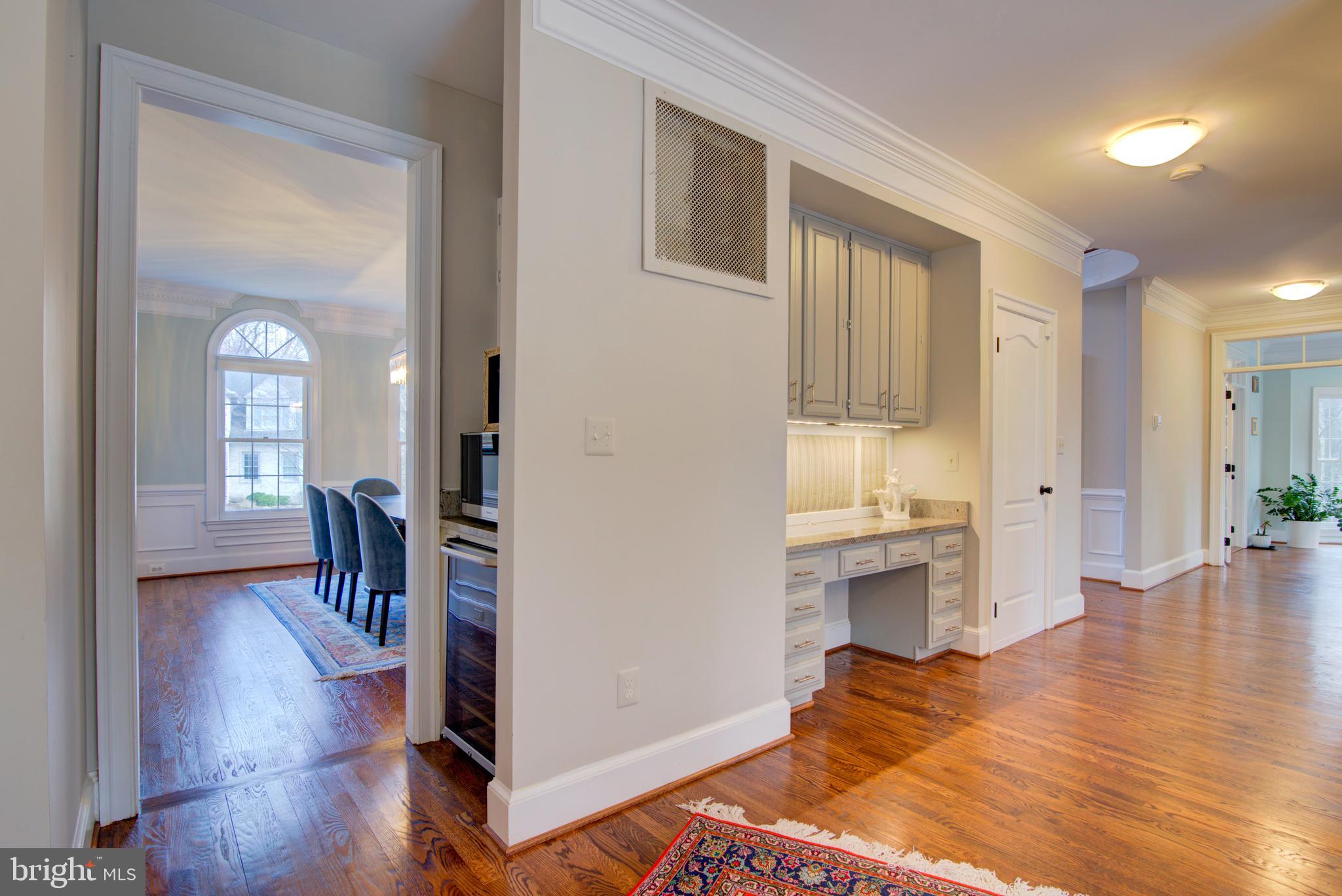 1270 NEW BEDFORD LN