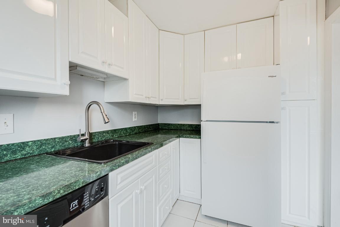 1306 BELLE VIEW #C1