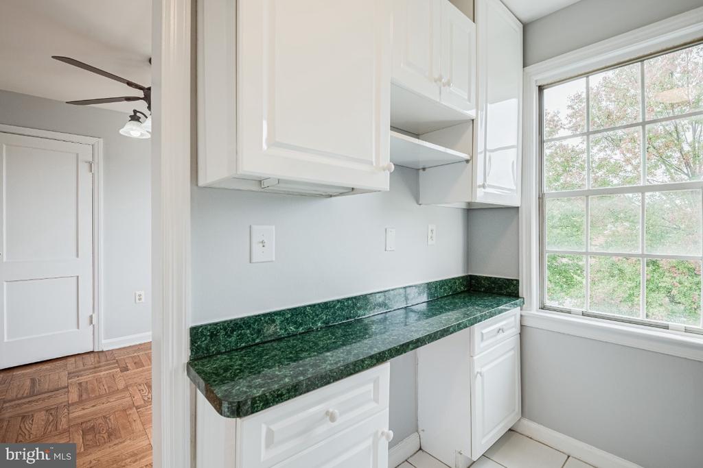 1306 BELLE VIEW #C1