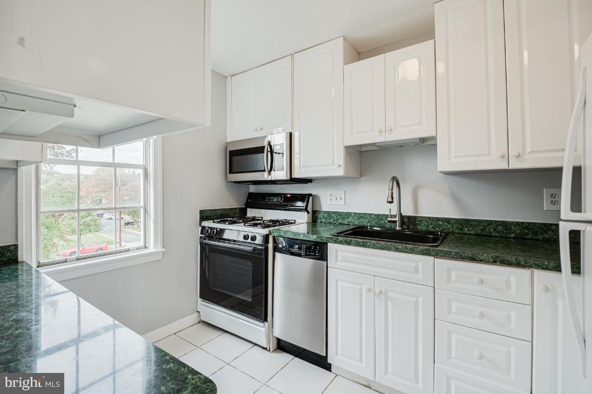 1306 BELLE VIEW #C1