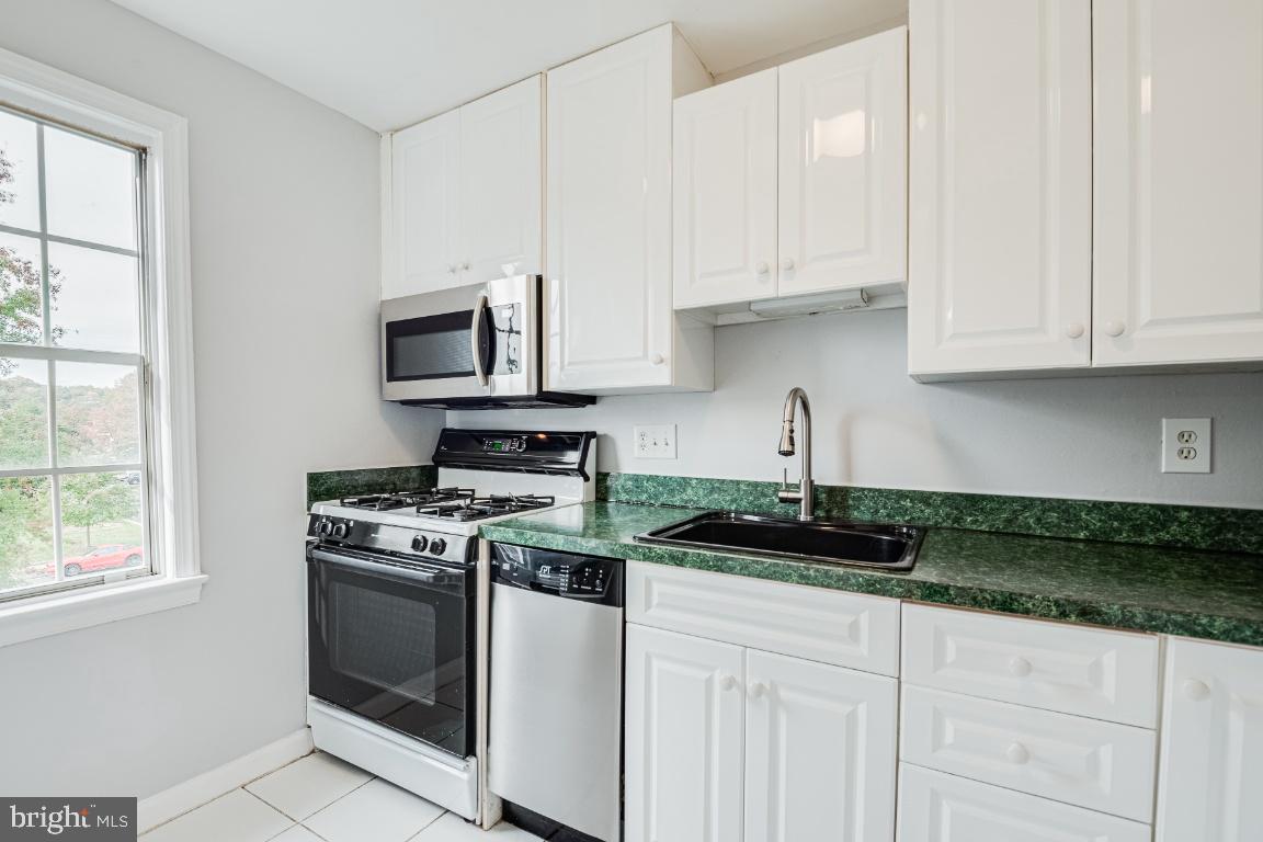 1306 BELLE VIEW #C1