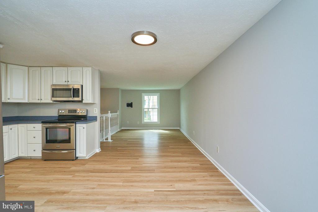 5717 Oak Apple Ct