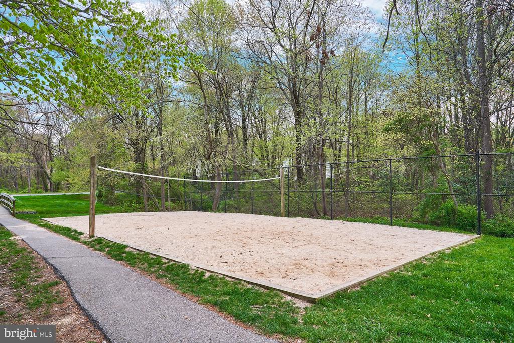 5717 Oak Apple Ct