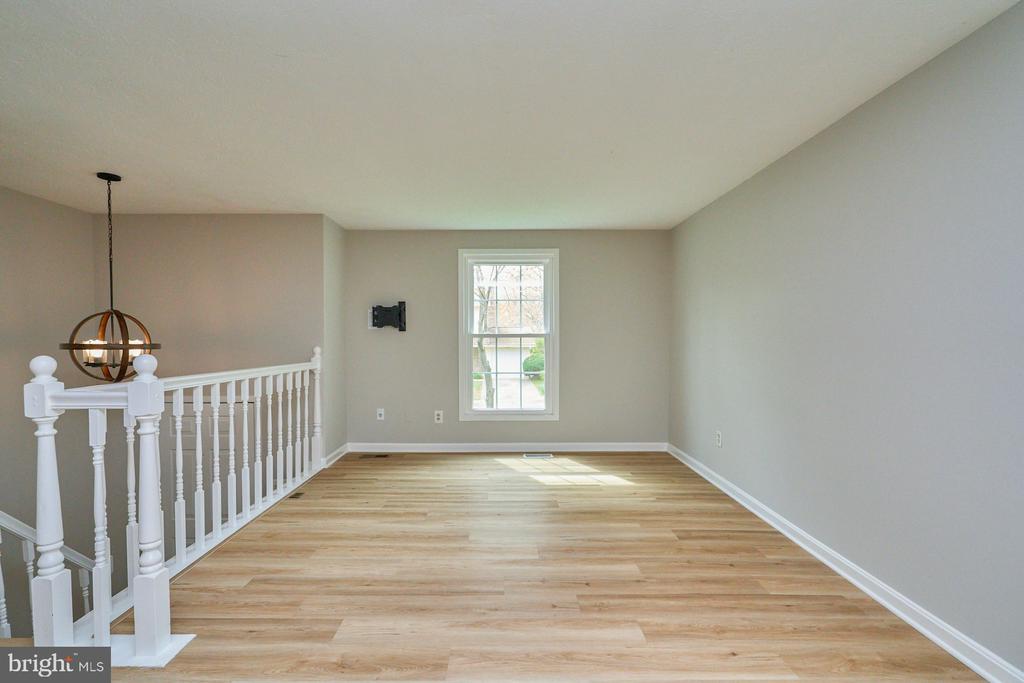 5717 Oak Apple Ct