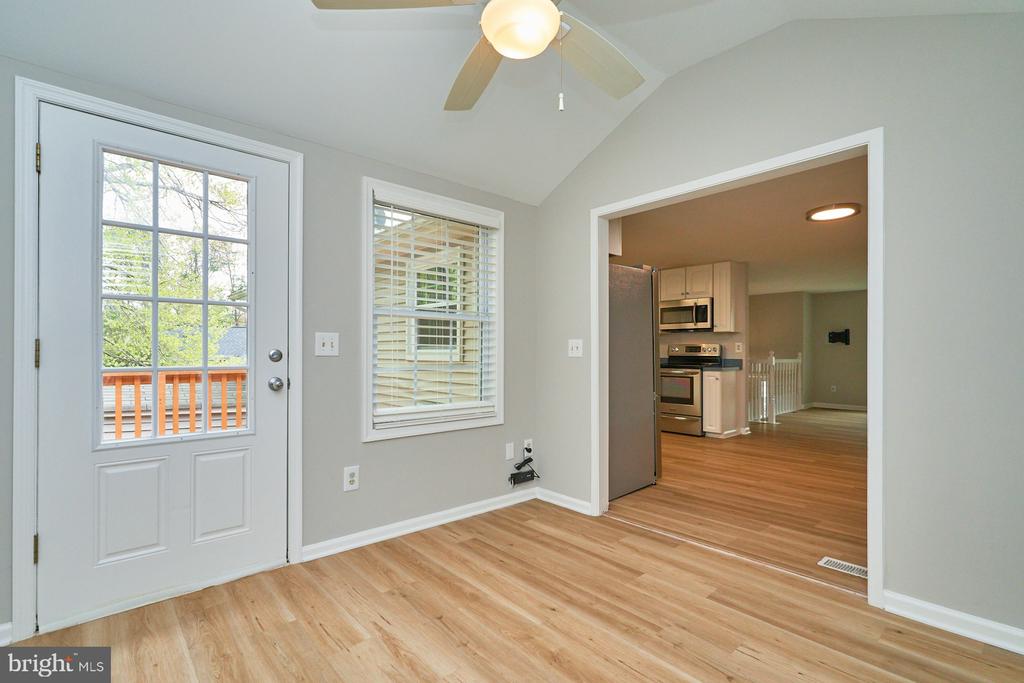 5717 Oak Apple Ct
