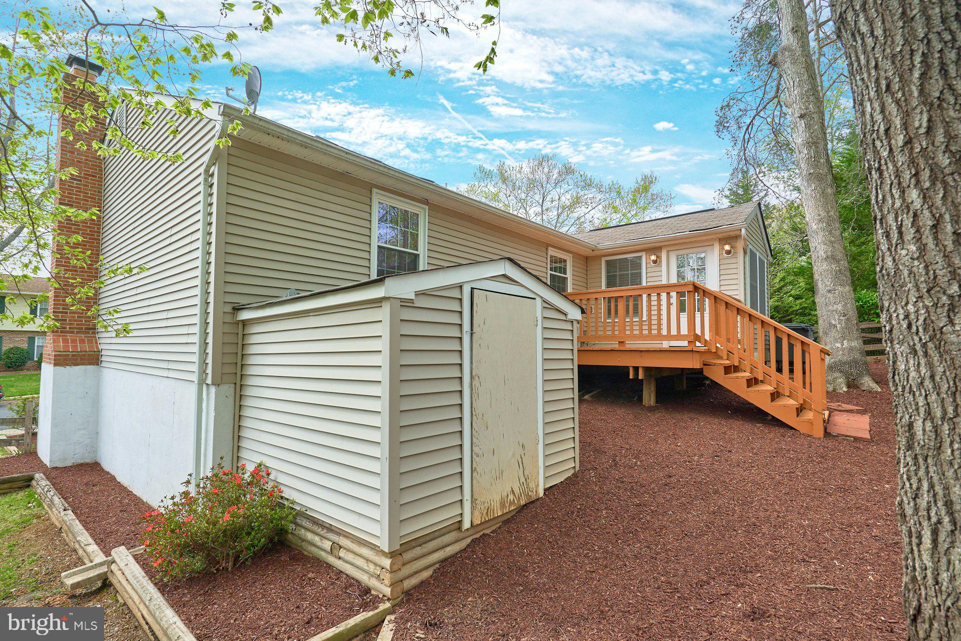 5717 Oak Apple Ct