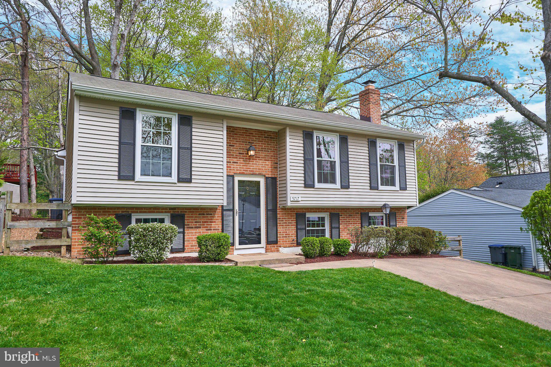 5717 Oak Apple Ct