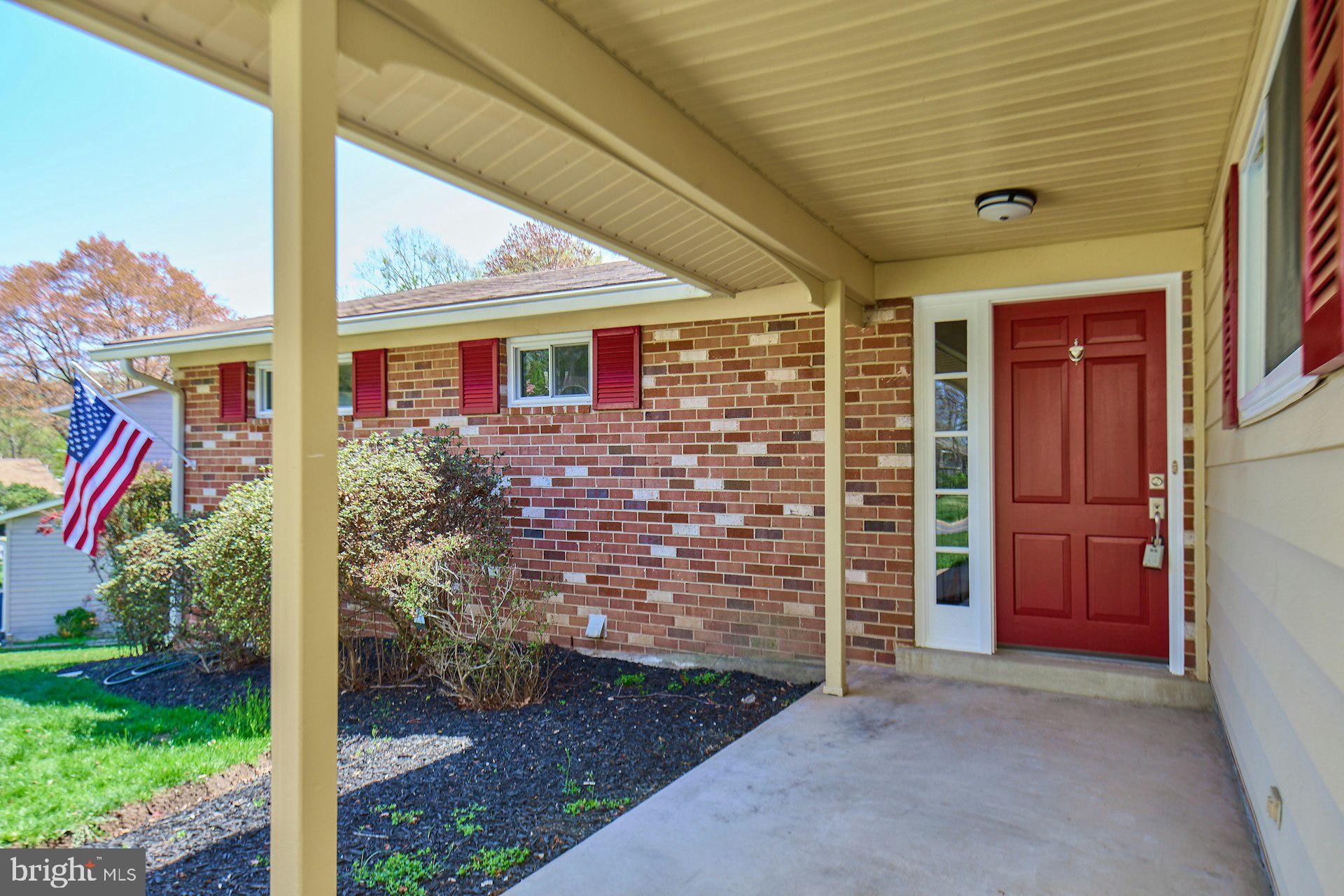 5010 Gainsborough Dr