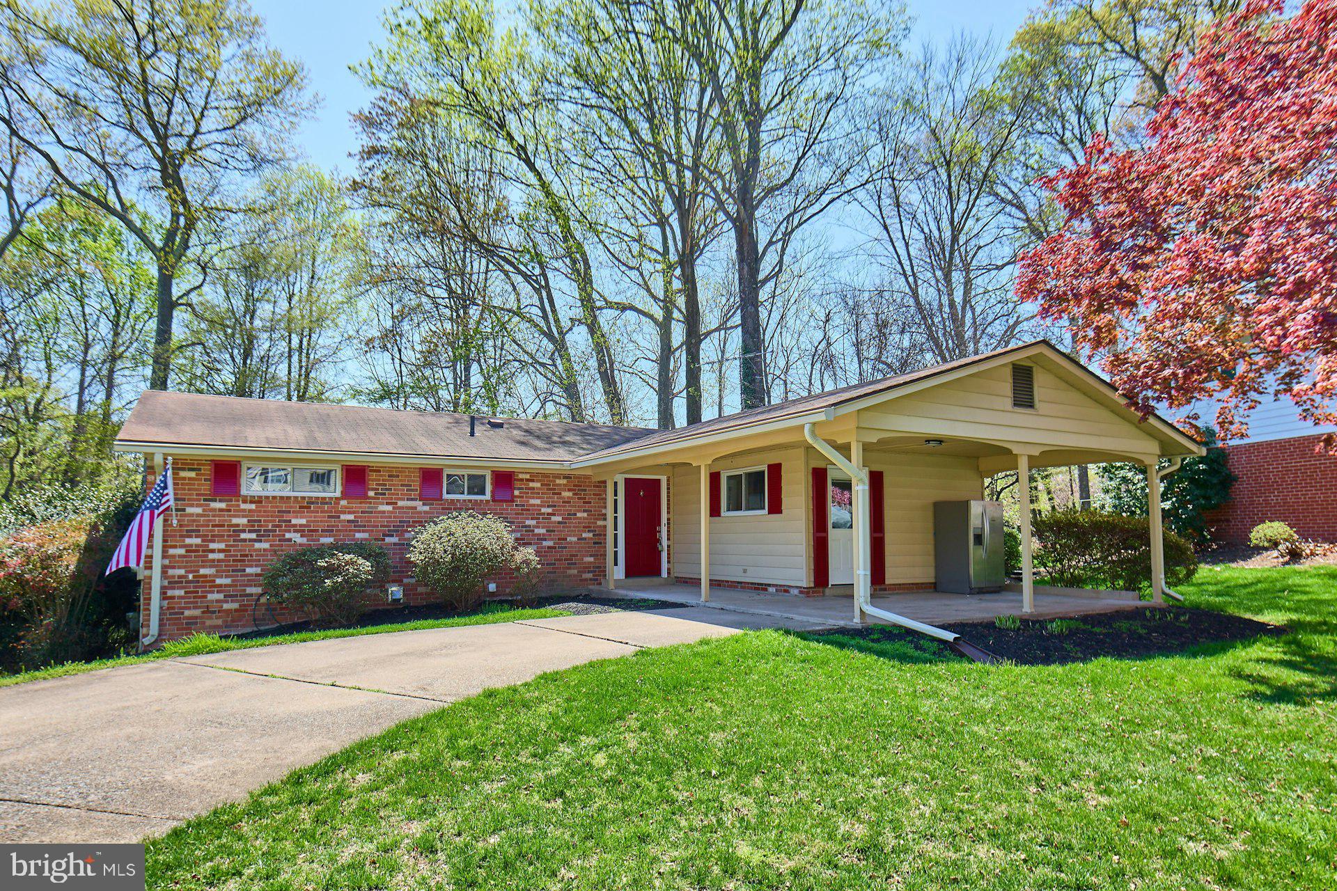 5010 Gainsborough Dr