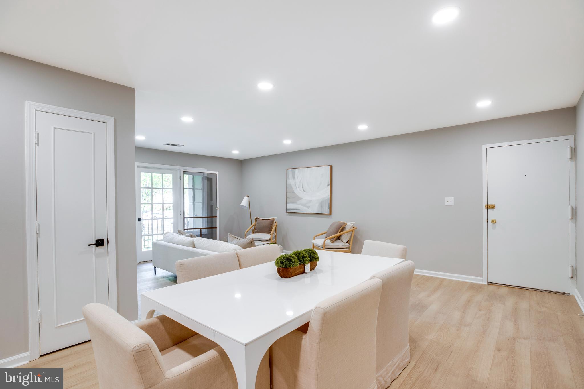 5901 KINGSFORD ROAD F 440