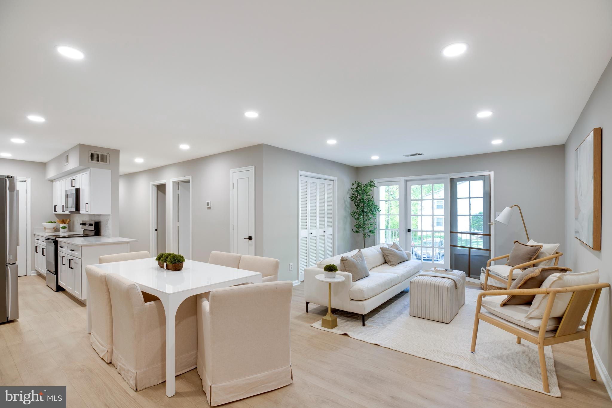 5901 KINGSFORD ROAD F 440