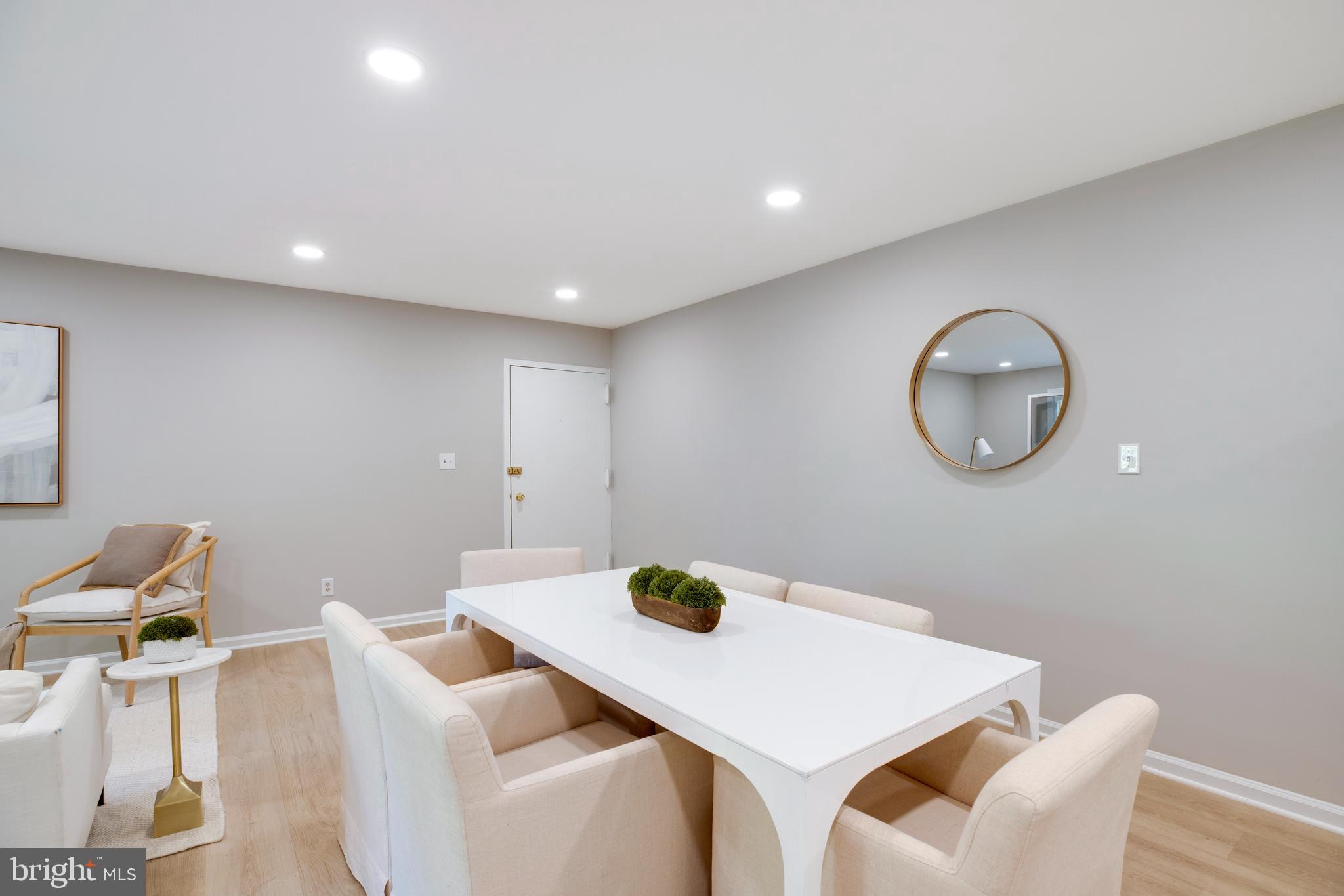 5901 KINGSFORD ROAD F 440