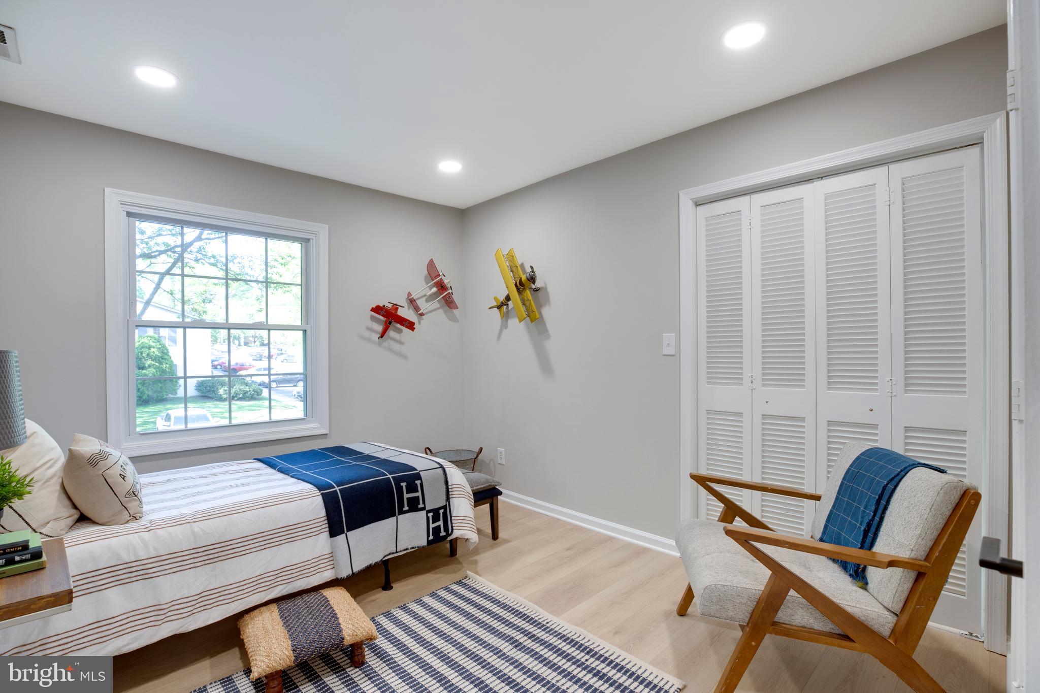 5901 KINGSFORD ROAD F 440