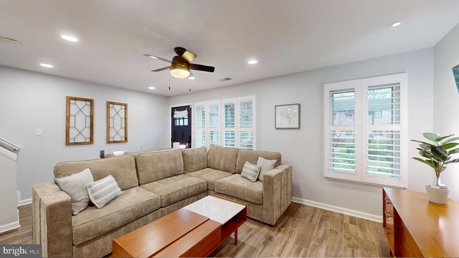 1689 WESTWIND WAY #182