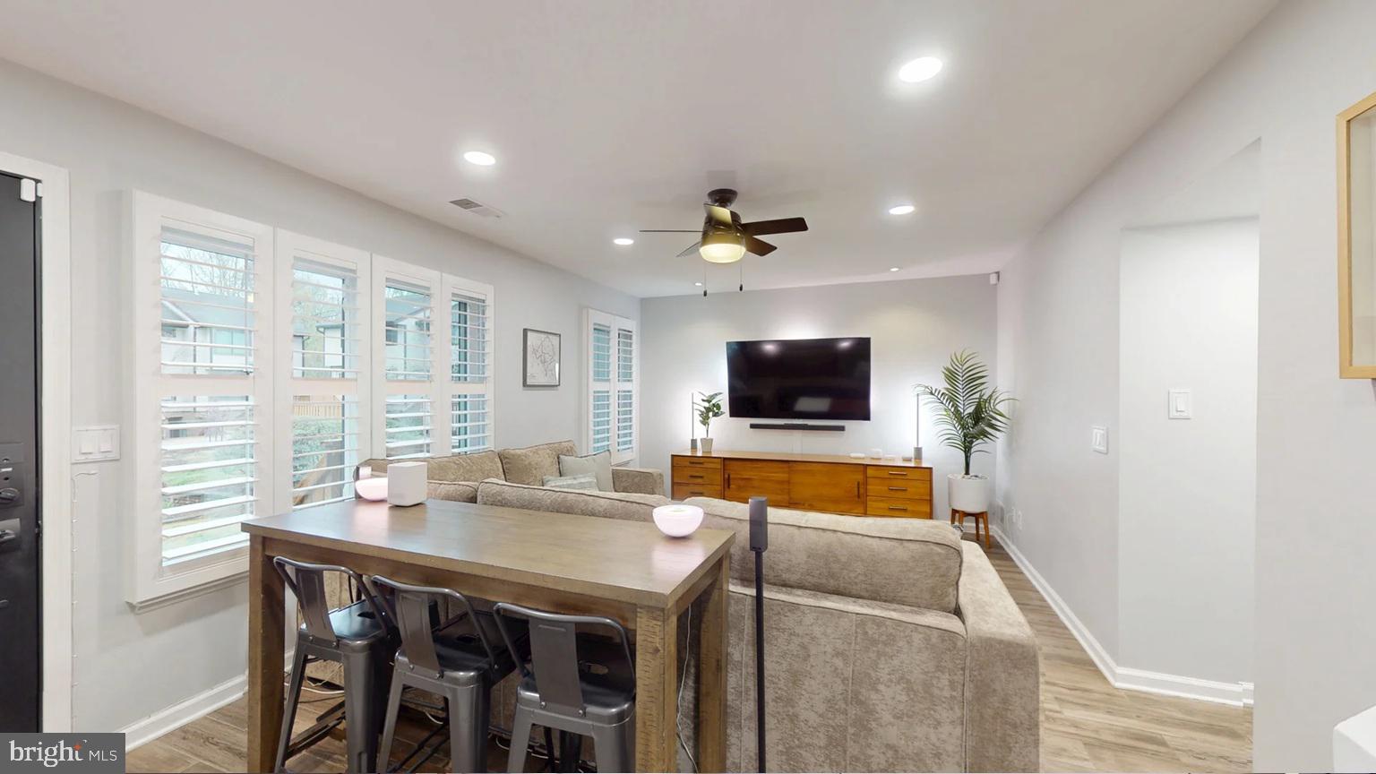 1689 WESTWIND WAY #182