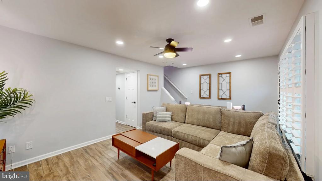 1689 WESTWIND WAY #182