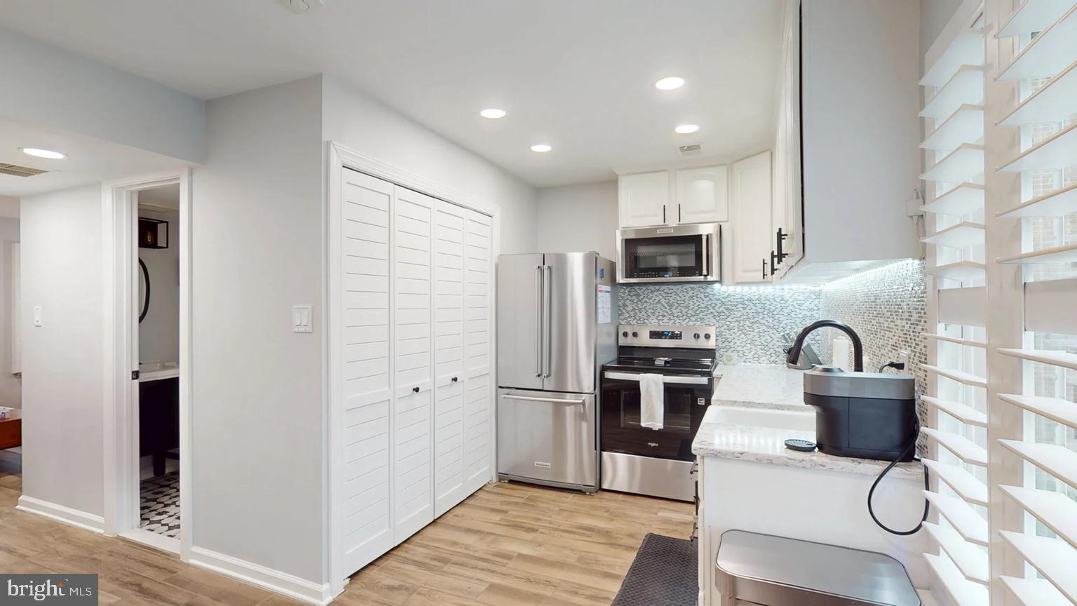 1689 WESTWIND WAY #182