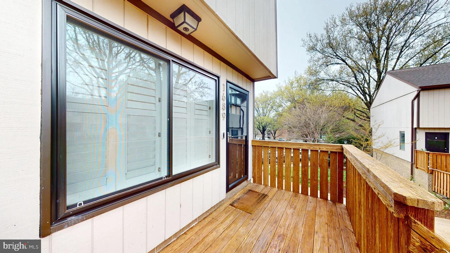 1689 WESTWIND WAY #182