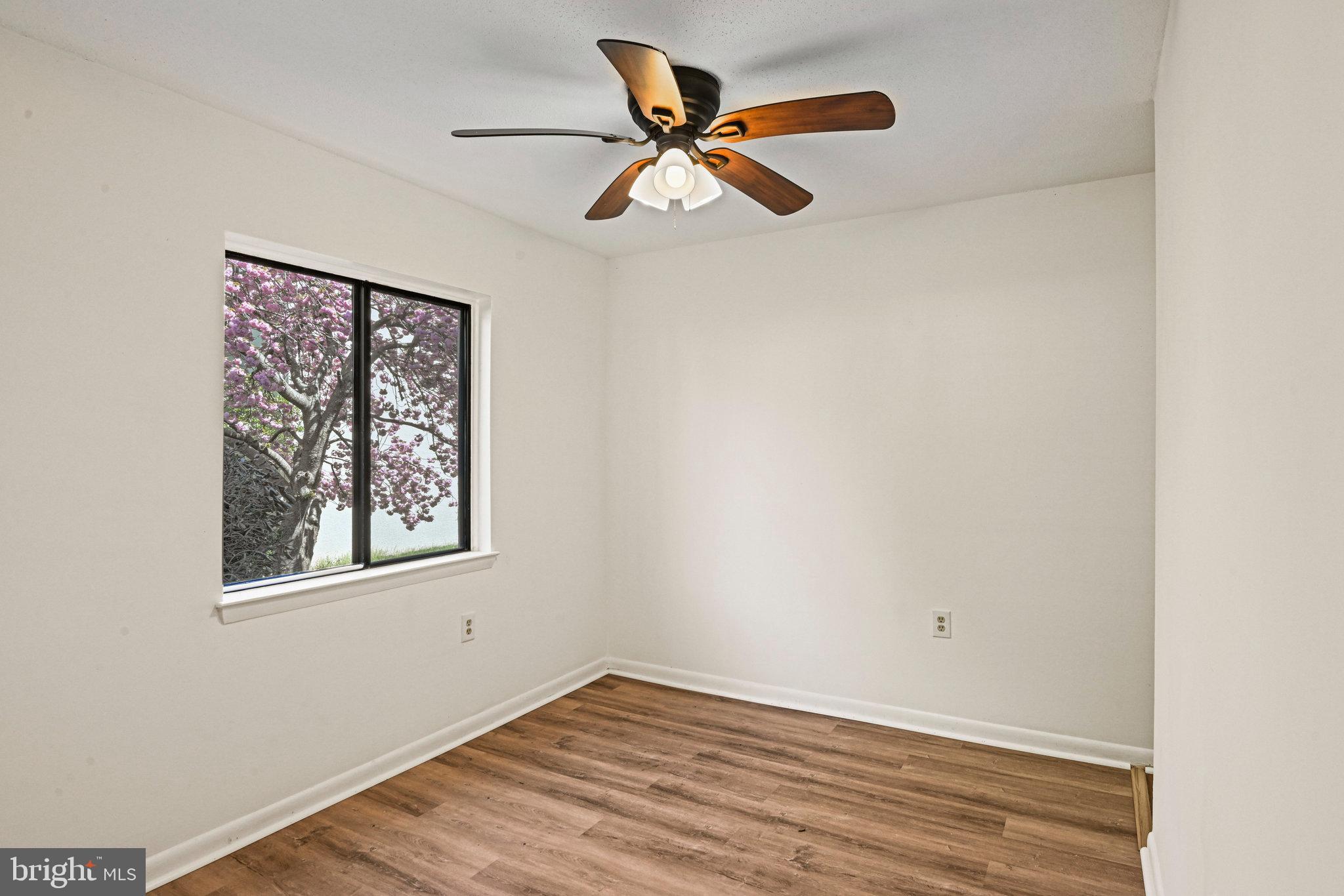 609 CENTER STREET T2