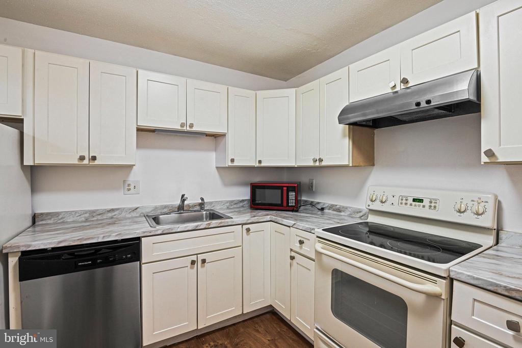 609 CENTER STREET T2