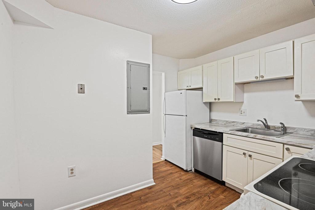 609 CENTER STREET T2