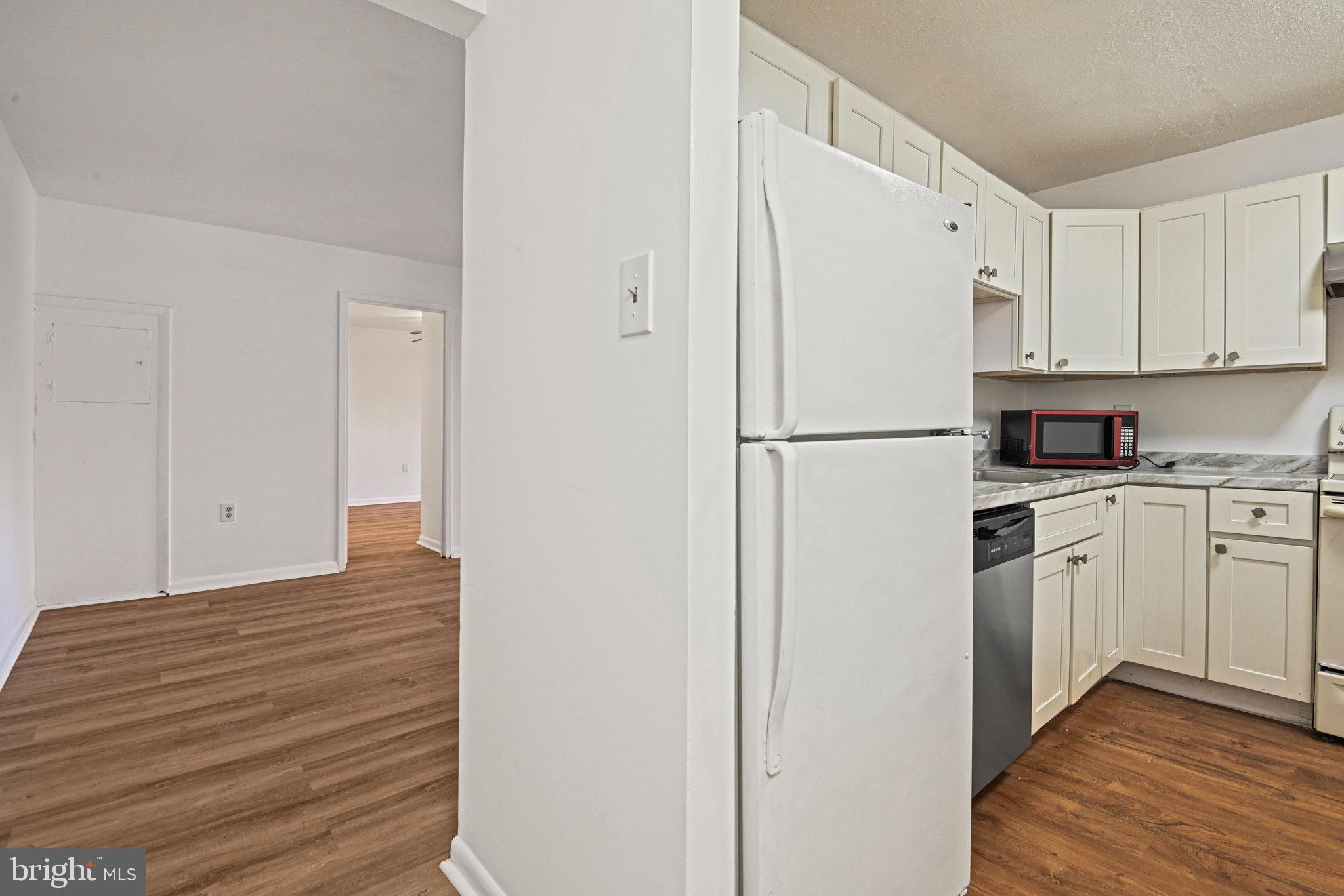 609 CENTER STREET T2