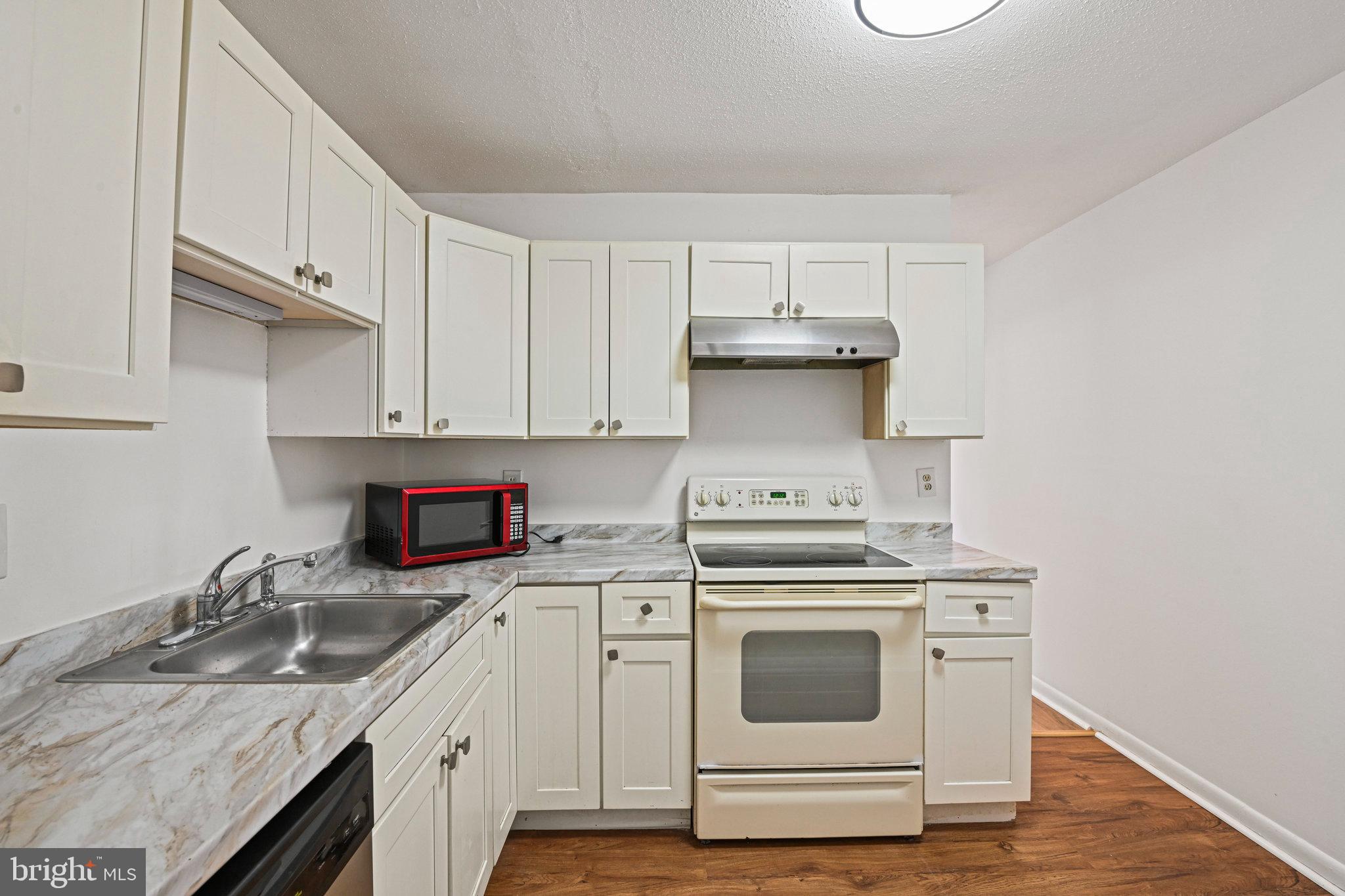 609 CENTER STREET T2