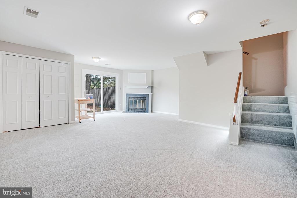 7409 Houndsbury Ct